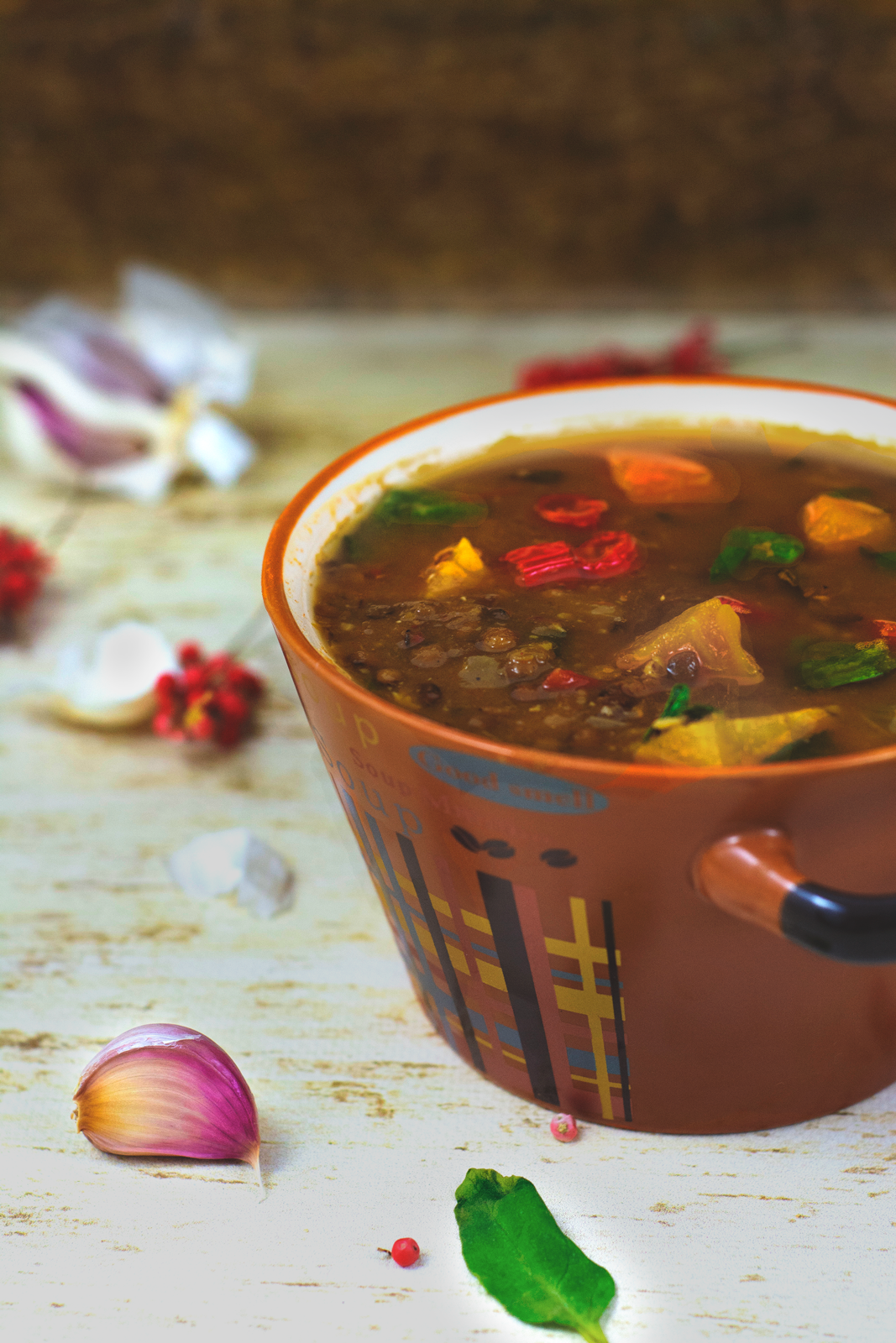 Marokańska, rozgrzewająca zupa z soczewicy ze szpinakiem